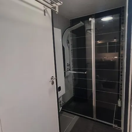 Apartman Avec Piscine *